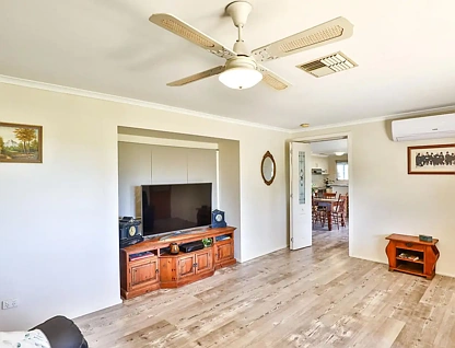 42 Cottrell Road, Red Cliffs, VIC 3496, 4 ਕਮਰੇ, 2 ਬਾਥਰੂਮ, House