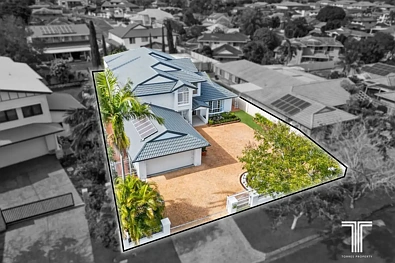 Calamvale 5房 一座名副其实的宏伟家庭住宅。 A Grand Family Home, in Every Sense.