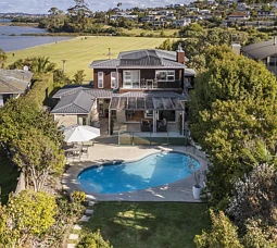 196 Riddell Road, Glendowie