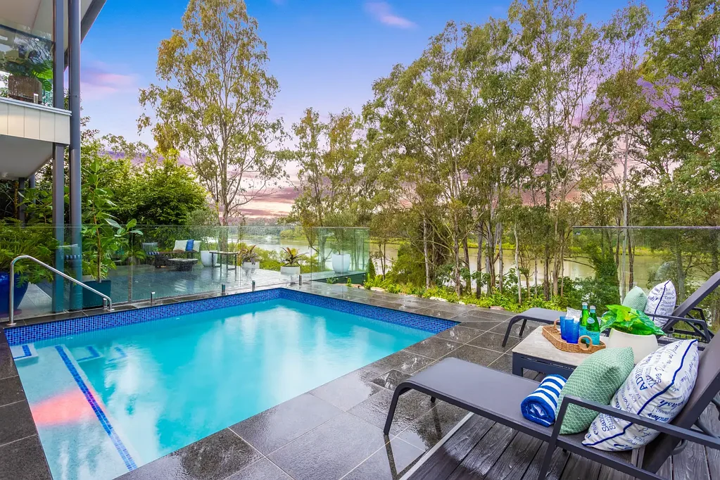 Kenmore 5ਬੈੱਡਰੂਮ Stunningly Lush Sanctuary By The River Close To Every Convenience