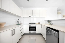18/16-18 Frazer Street, Collaroy