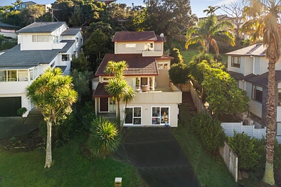 23a Penguin Drive, Murrays Bay, North Shore City, 5 Bedrooms, 3 Bathrooms, House