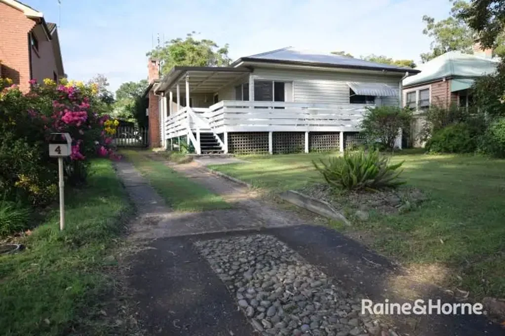 Great Location, Opposite Showground