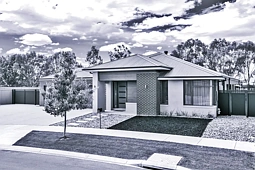 16 Cambridge Drive, Shepparton North