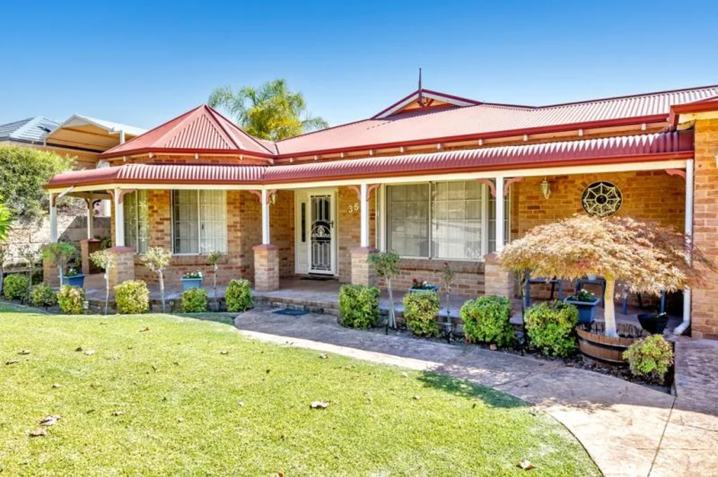 Baldivis 5房  Settlers Hills Finest on Trusty Parkway