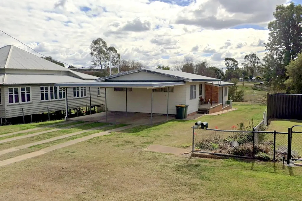 Two Bedroom Unit In a Quiet Cul-De-Sac