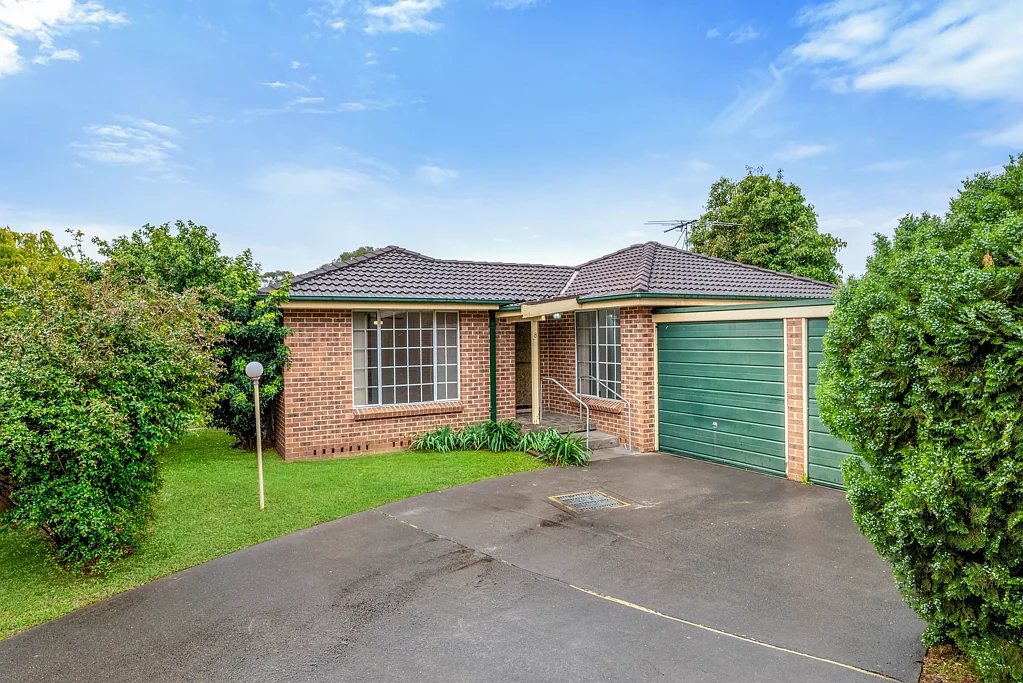 8/63 Fuchsia Crescent, Macquarie Fields, NSW 2564