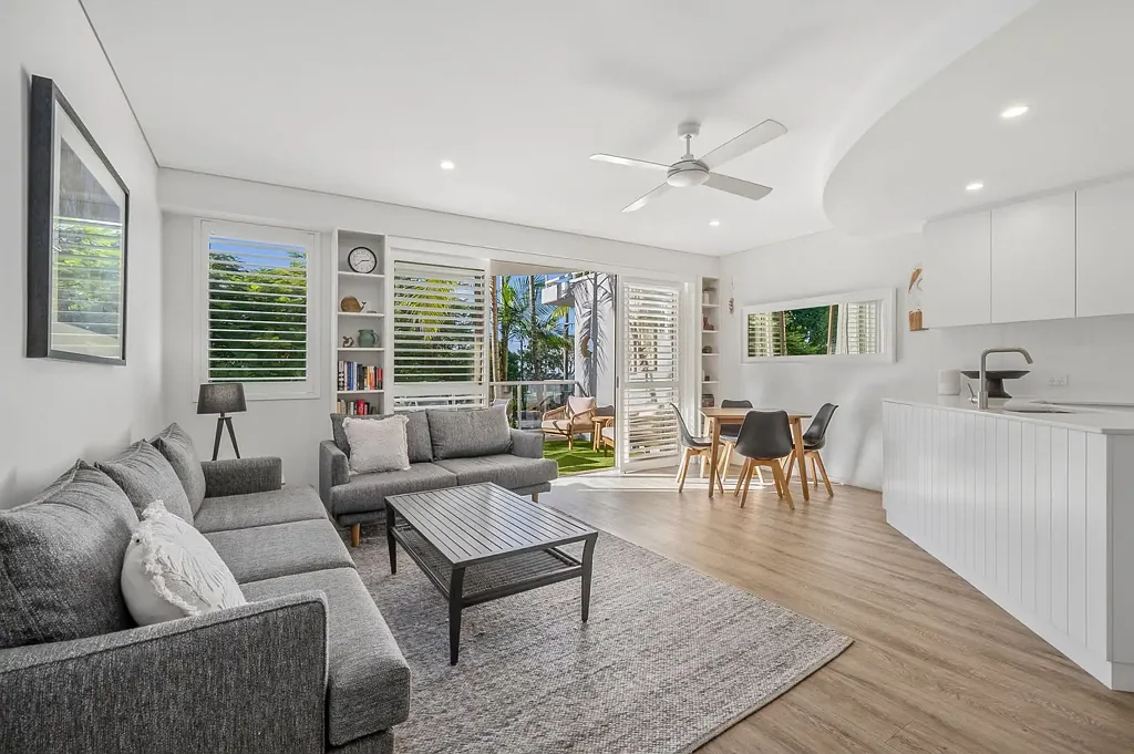 Noosaville 2房  Noosa River Front Row Position