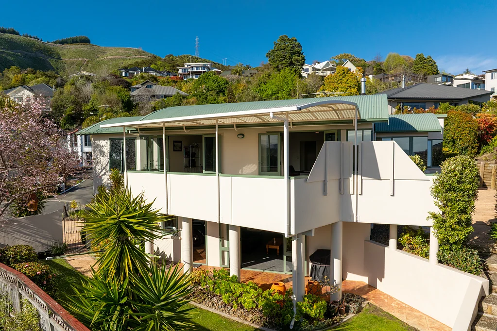 Richmond 4ਬੈੱਡਰੂਮ Richmond foothills retreat with space and style