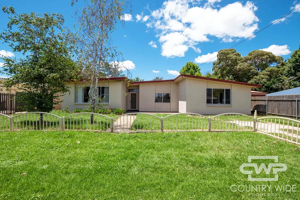 Guyra 6غرفة نوم Double Investment Opportunity