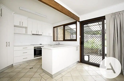 ਰਸੋਈ - 5 Mcelhone Court, Belconnen, ACT 2617