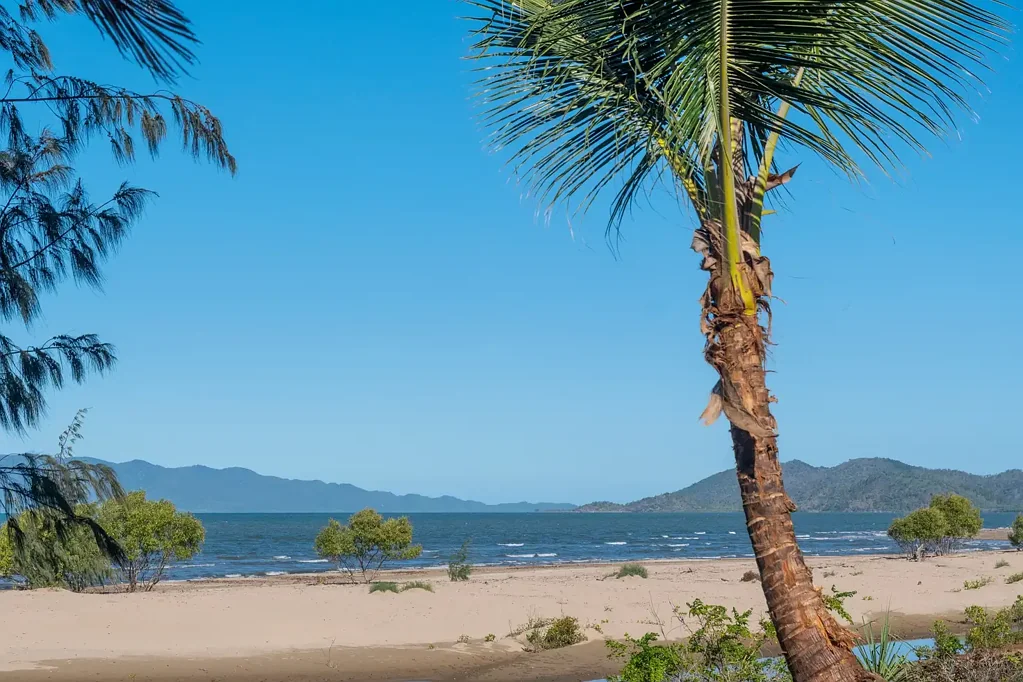29 Batley Parade, Beach Holm, QLD 4818