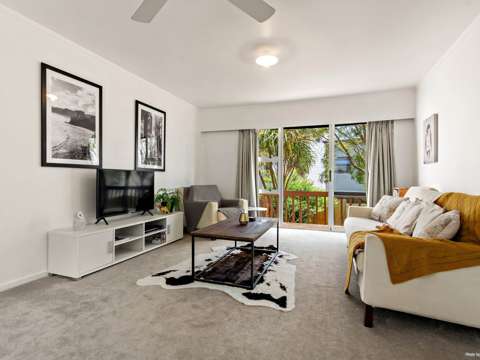Spacious fully renovated two bedrooms