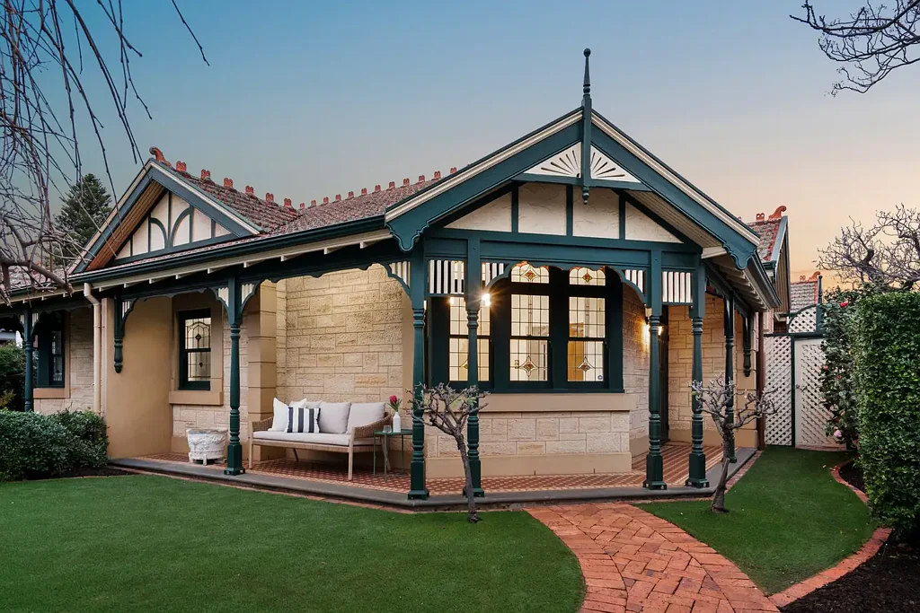 Toorak Gardens 3房  Leafy Toorak Gardens Living Without the Upkeep