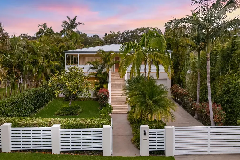 Newport 6ਬੈੱਡਰੂਮ Multi-Generational Hamptons-Inspired Coastal Luxury on 1,175sqm - Dual Accommoda