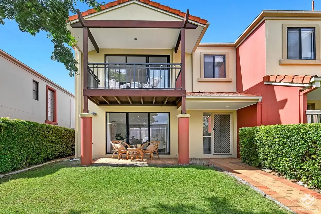 92/302 Christine Avenue, Varsity Lakes, QLD 4227