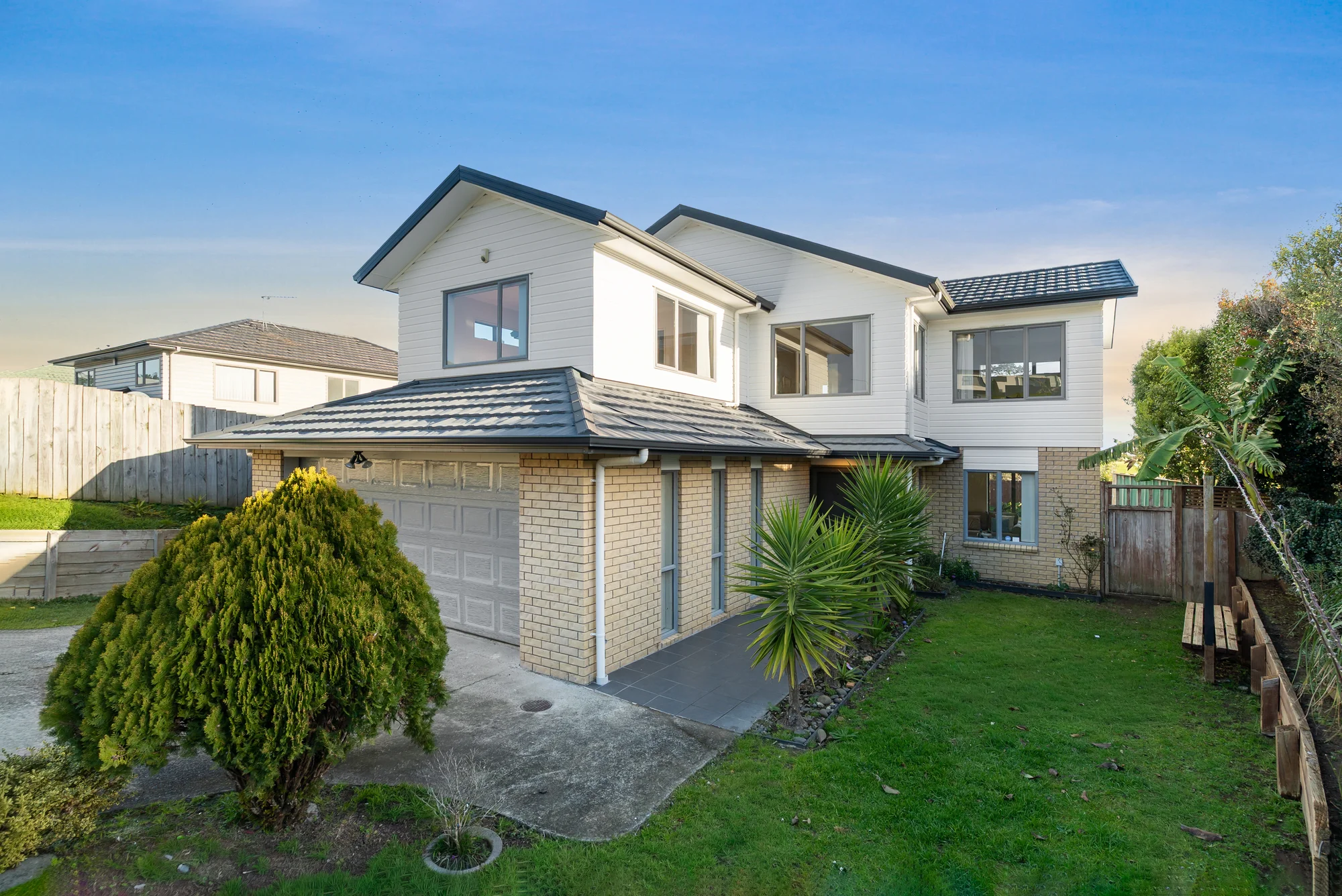 Mangere 5Phòng ngủ VACANT, REFRESHED AND READY TO SELL!