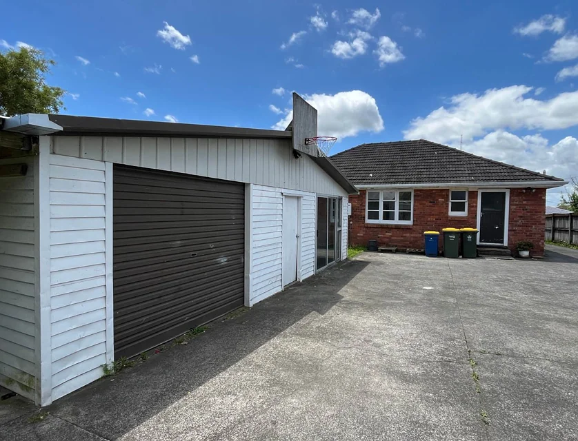 9 Valdale Road, Henderson, Waitakere City, 4房, 1浴, 整租独立别墅