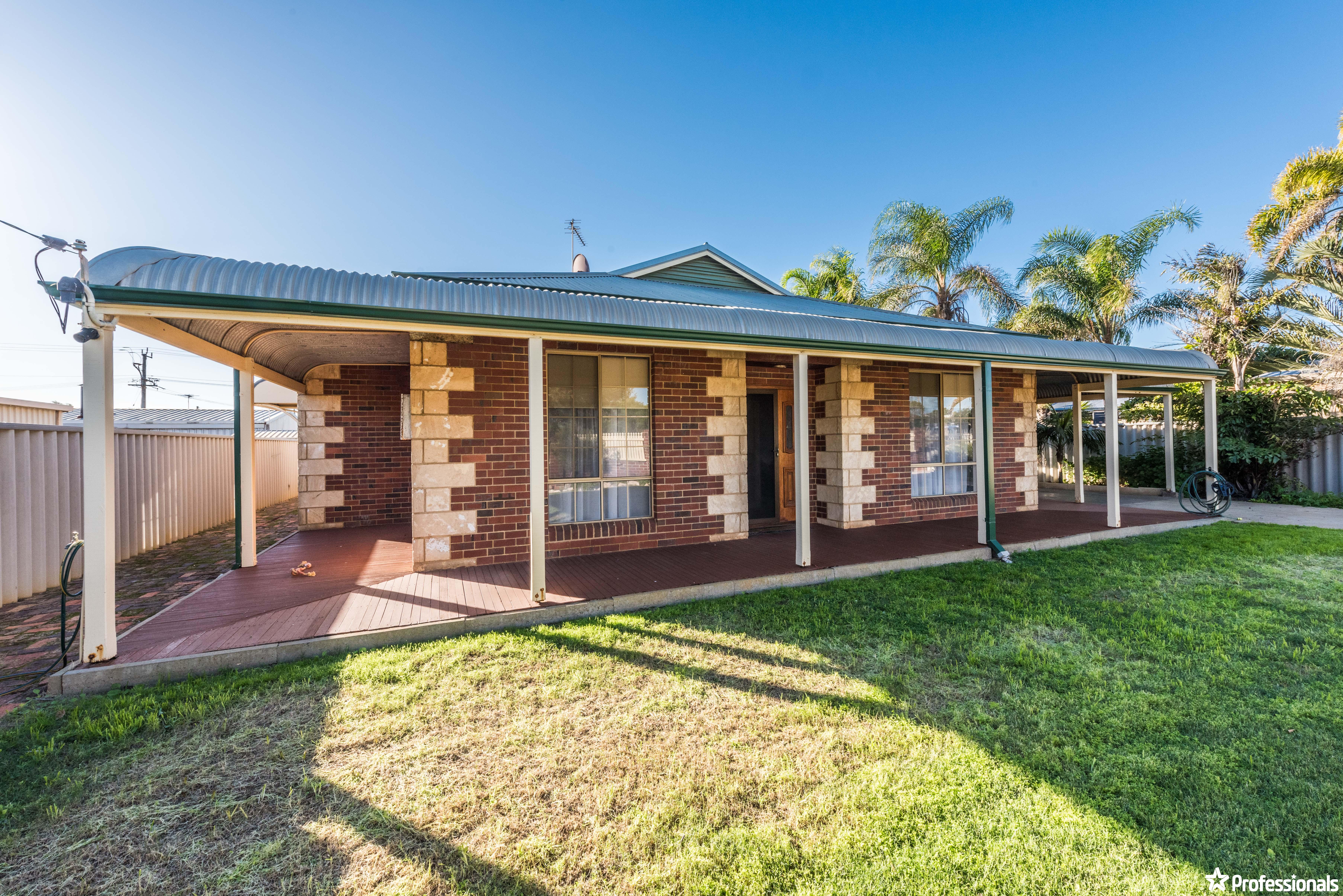 4 APPLEBY CL, CAPE BURNEY WA 6532, 0 Bedrooms, 0 Bathrooms, House