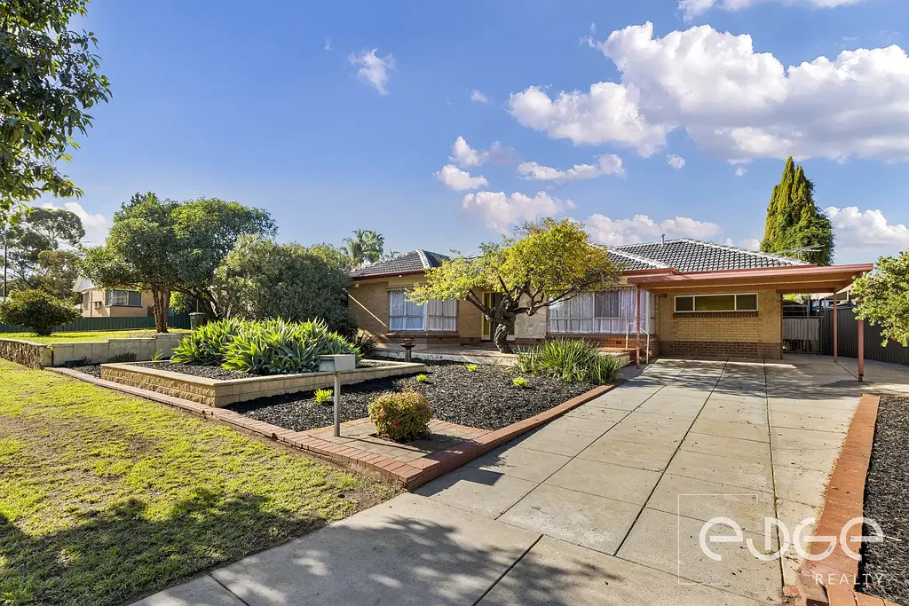 Salisbury East 3房  Character, Comfort and Potential on a 761sqm (approx) Prized Allotment!