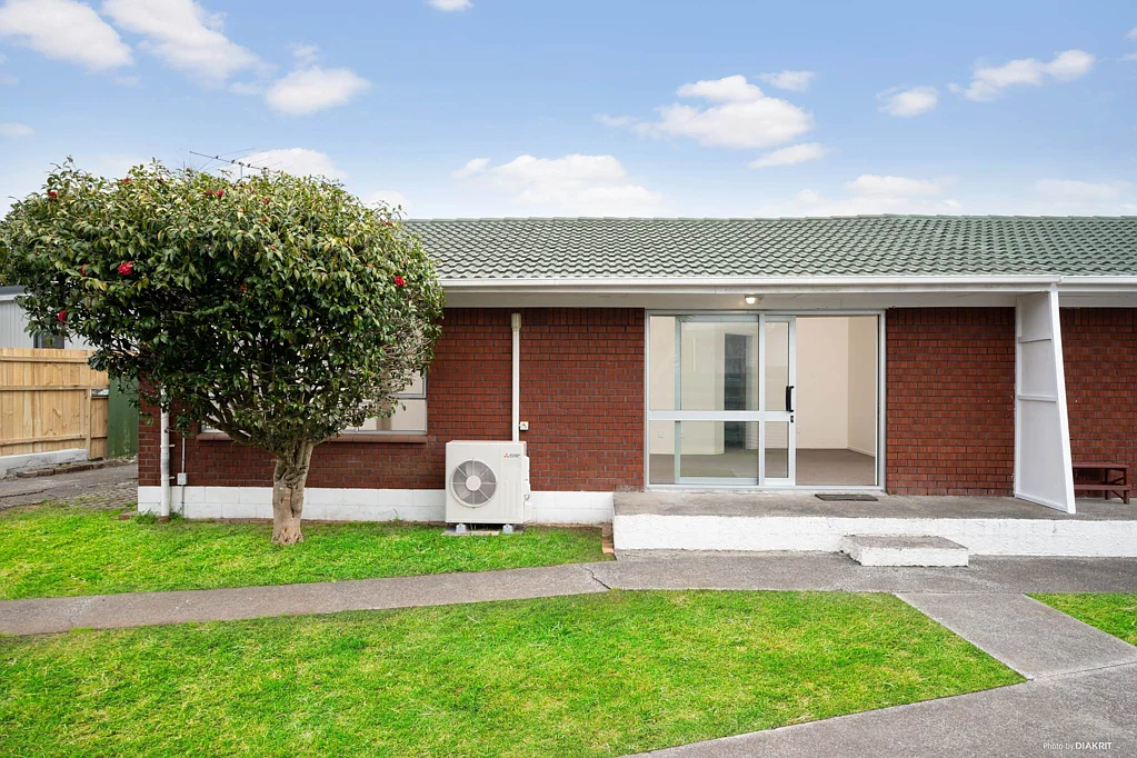 Papakura 2 Slaapkamer Buy One or Buy Both!