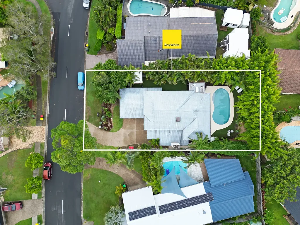 31 Huntingdale Crescent, Robina, QLD 4226
