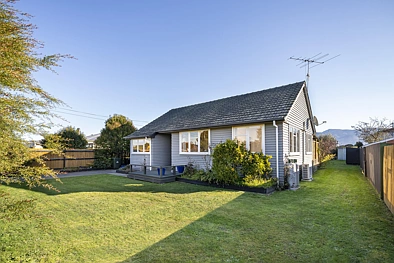 Motueka 3房  A warm home with a large section