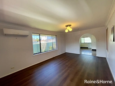 66 Cudgegong Road, Ruse, NSW 2560, 5房, 2浴, House