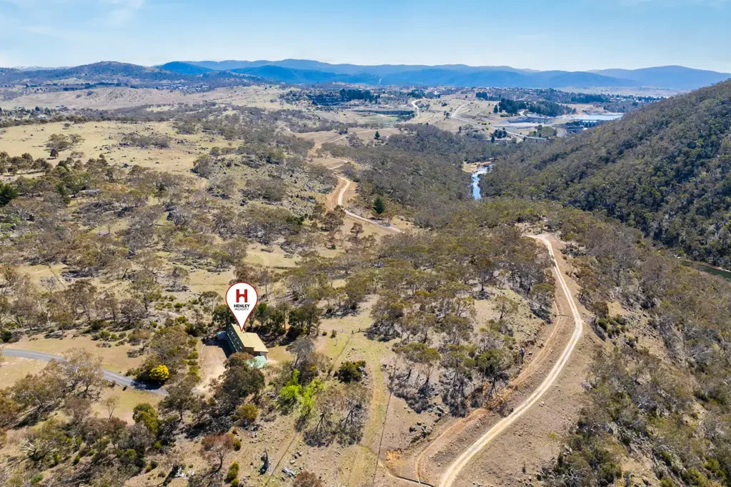 Jindabyne 4房  “High Country” - Substantial Country House/European Ski Lodge at Lakewood Estate