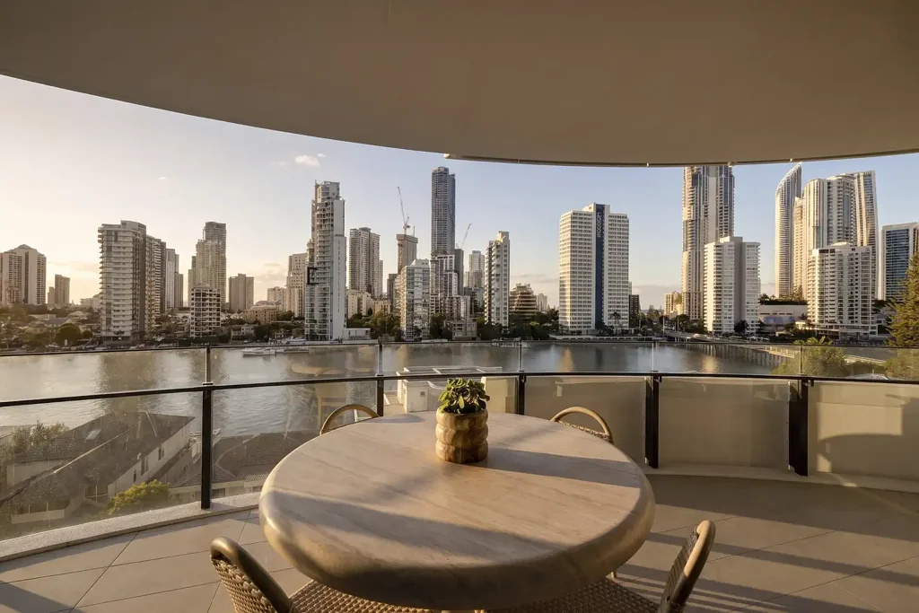 Surfers Paradise 2Moenga Brand New & Elevated with Panoramic Skyline & River Views