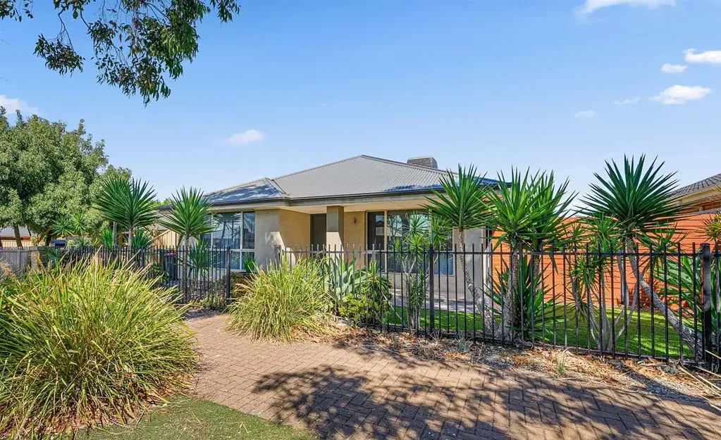 695 Grand Boulevard, Seaford Meadows, SA 5169