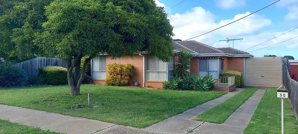 3 BEDROOM HOUSE IN CENTRAL LOCATION