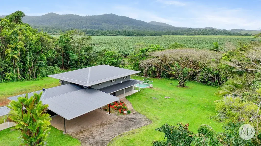 Spacious Family Rental in a Blue-Chip Suburb