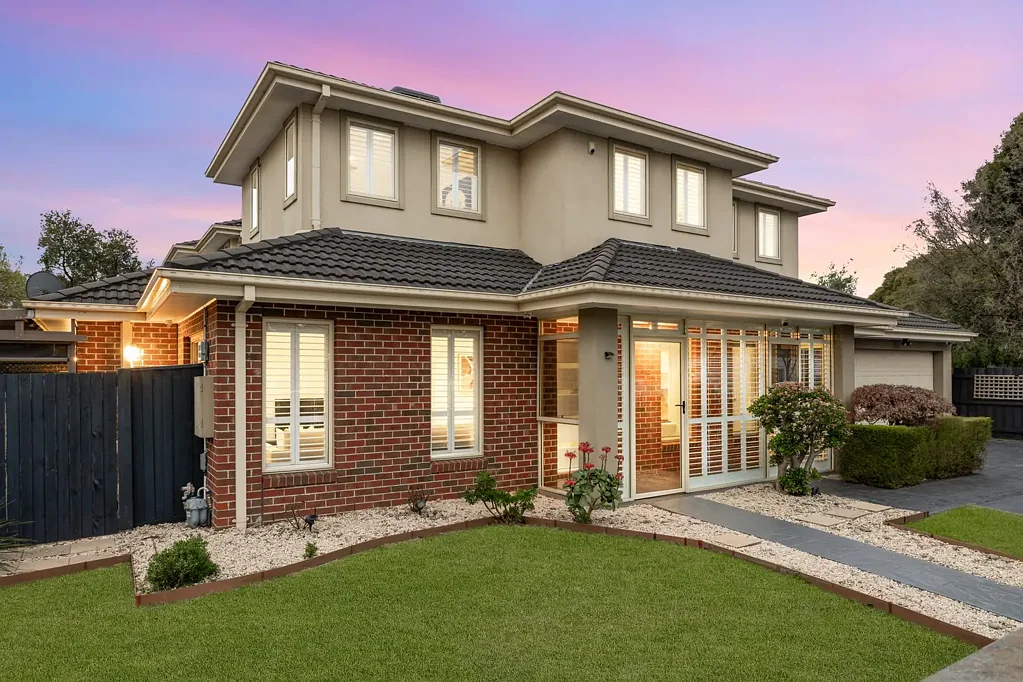 Mount Waverley 4ਬੈੱਡਰੂਮ Modern Family Home with Luxury Appeal in MWSC Zone