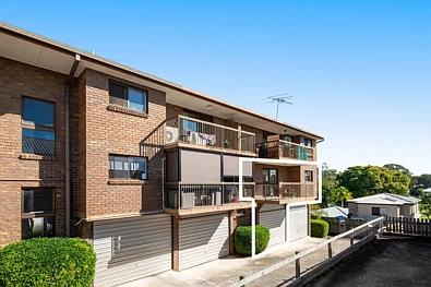 Greenslopes 2房 宽敞的公寓生活 + 经典魅力，距 Stones Corner 仅数步之遥 ****Under Contract, Open Home Cancelled****