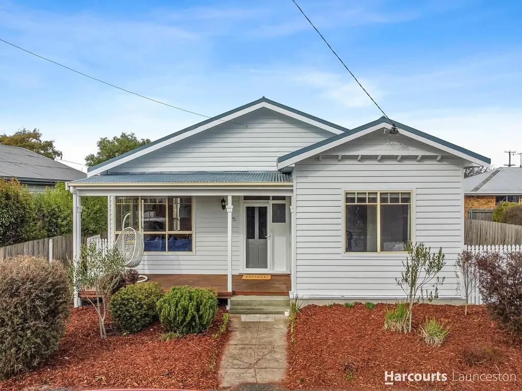 Charming and Energy Efficient Family Home