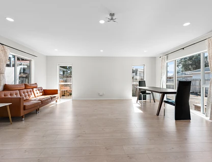 25A Larnoch Road, Henderson, Waitakere City, Auckland, 4房, 2浴, 独立屋