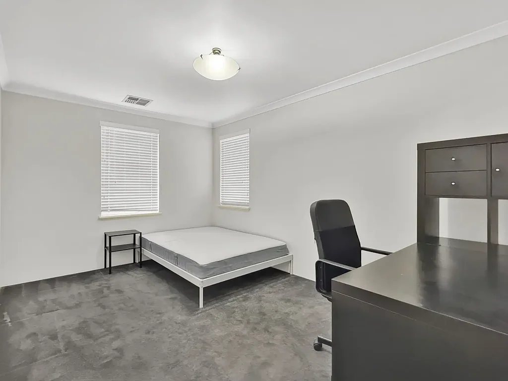 ROOM 2 – FULLY FURNISHED CO-LIVING IN THE HEART OF VICTORIA PARK