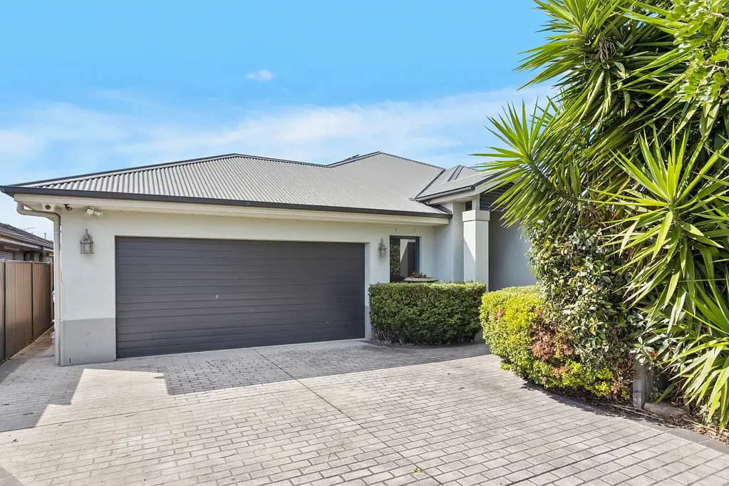 Haywards Bay 4房  Quality Four Bedroom Home with Multiple Living Areas