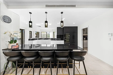 地址保密, North Ryde, NSW 2113, 5房, 4浴, House
