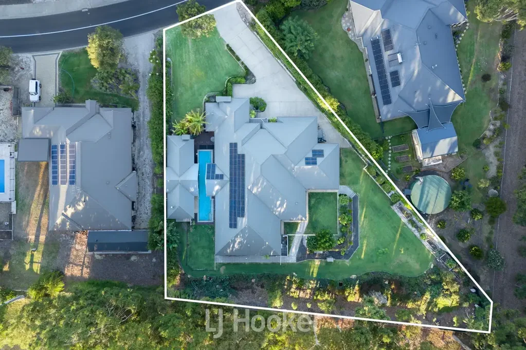 Dunsborough 6Zimmer A Private Estate of Distinction & Resort-Style Luxury With Income Earning Potent