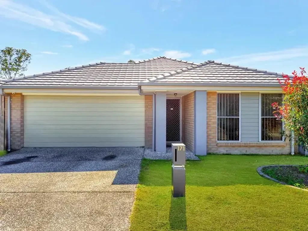 Spacious Family Home central and conveniently located for great Queensland Lifestyle