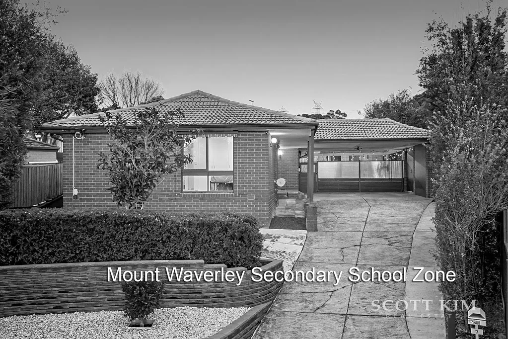 Mount Waverley 3 Slaapkamer Bright Family Home with Beautiful Elevated Views on 816sqm