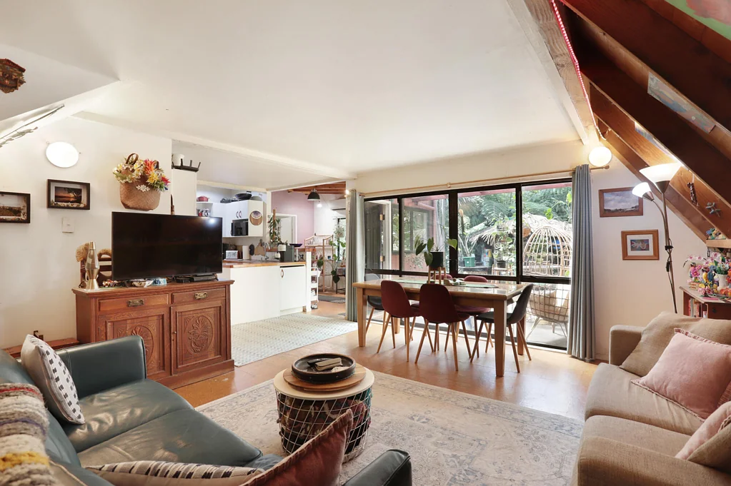 828 West Coast Road, Oratia, Waitakere City, Auckland