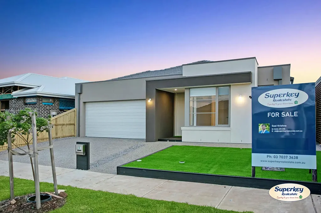 Tarneit 4 Bedroom Stunning Family Home in Tarneit!!