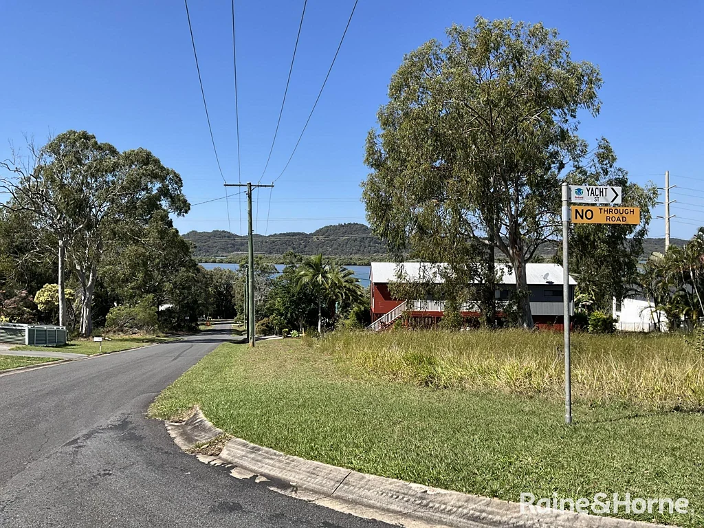 13 Yacht Street, Russell Island, QLD 4184