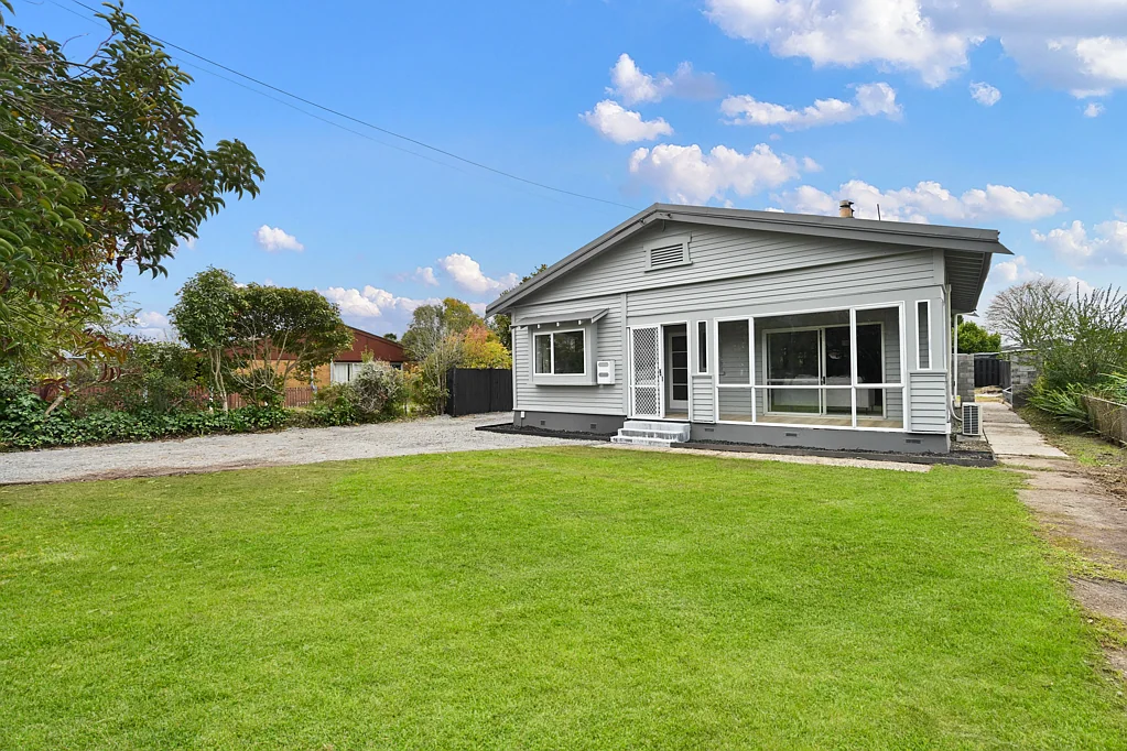 Melville 3 Bedroom Renovated | Double Glazed | Near Waikato Hospital