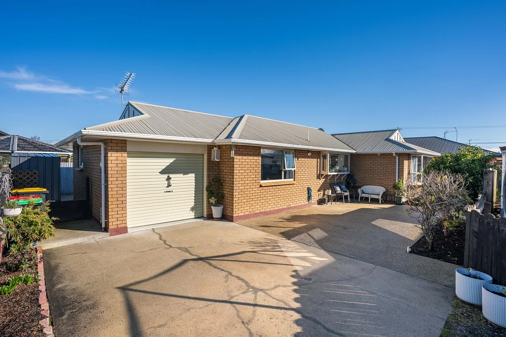 Mosgiel 3Moenga Sun filled easy care townhouse