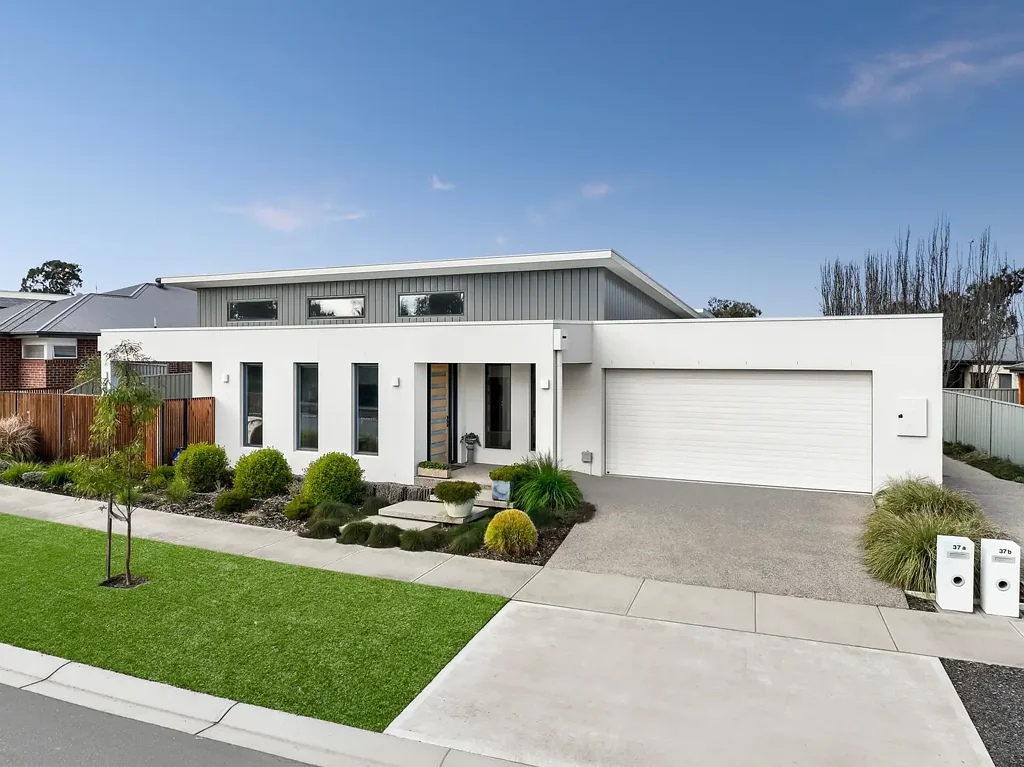 Mansfield 3ਬੈੱਡਰੂਮ Light-Filled Luxury with Effortless Style
