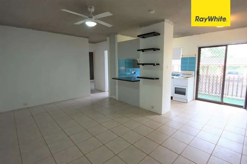 Low-Maintenance & Convenient 2-Bedroom Unit in Central Leumeah!
